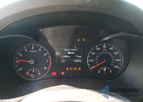 2017 Kia Optima Sxl z USA, uszkodzony, nr VIN 5XXGV4L20HG147367